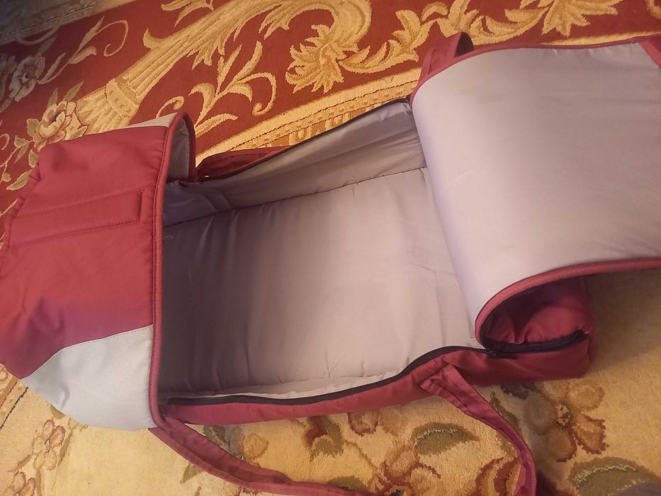 Bolalar kalyaskasi va qoshimcha aksasuarlari bilan