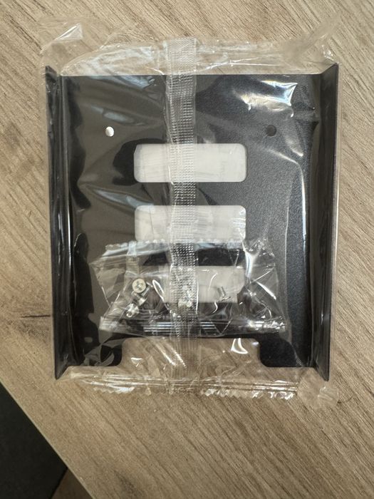 3.5 към 2.5 адаптор(skid) за Dell Caddy