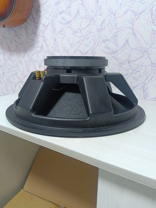 Продам динамик mistuba mtb 1801