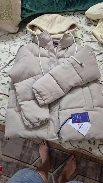 Продаю куртку новая