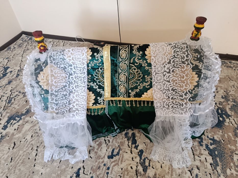 Beshik ,holati yangi,sifatli,garantiyasi bor