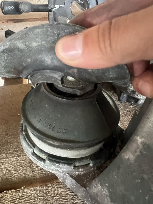 Подушки на двигатель ауди а6 с4 2.6 2.8