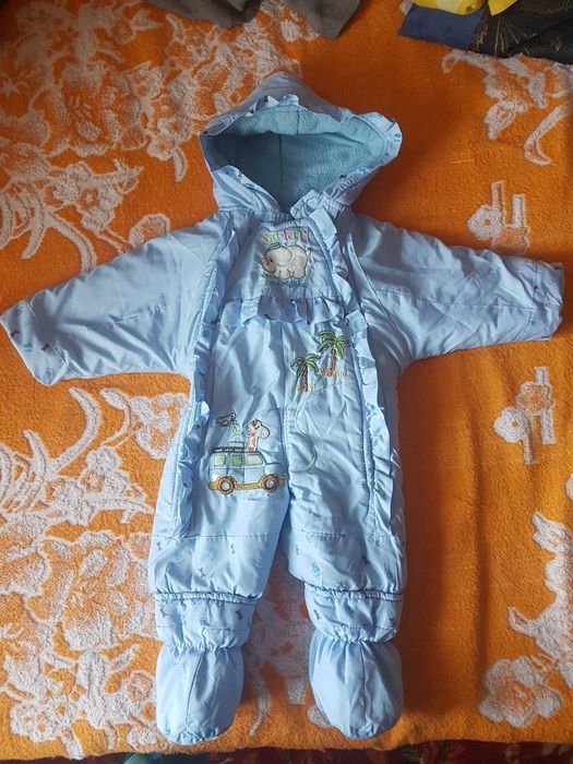 Продам комбинезон весна-осень