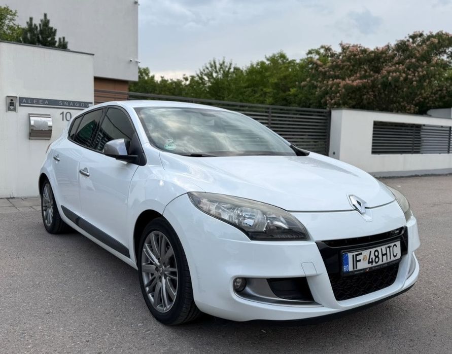 RENAULT Megane