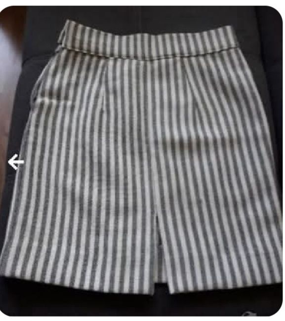 Дамска къса пола, вълнена.