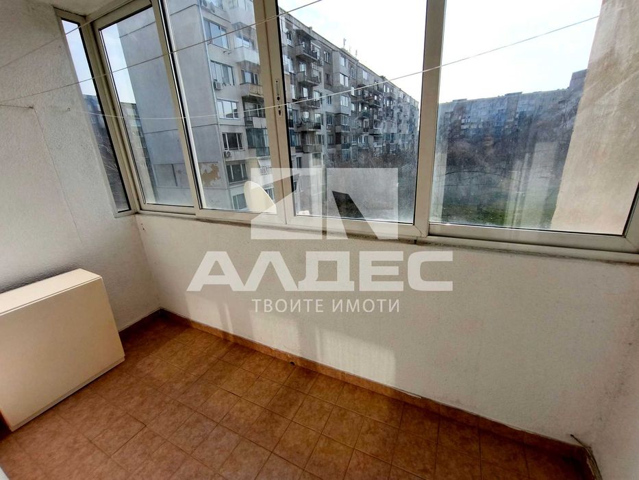 Дава се под наем Тристаен апартамент в София, Младост 1 - 95 кв.м за 797.64 € - Снимка #13