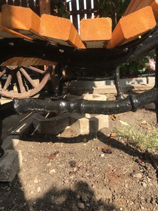 Градинска пейка-уникат