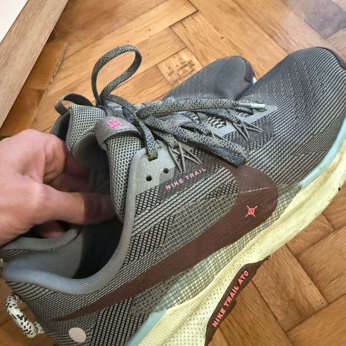 Маратонки NIKE 45