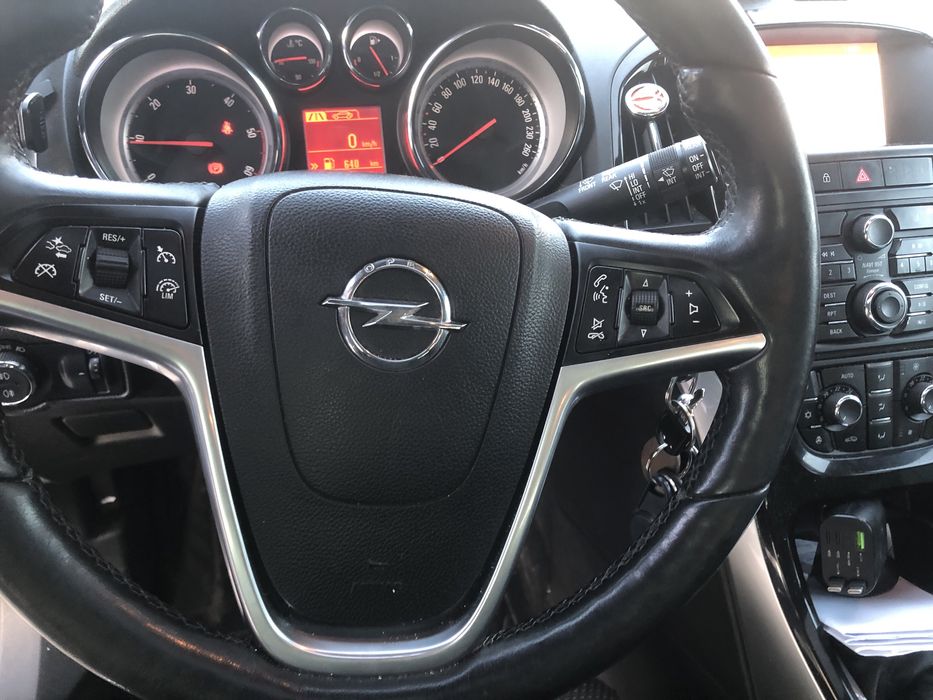 Opel astra j sports tourer