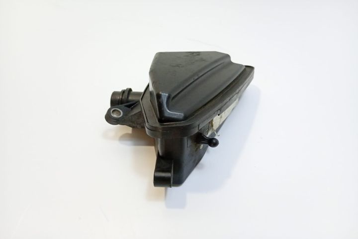 Rezonator aer A6421400087 Mercedes-Benz ML W164 seria