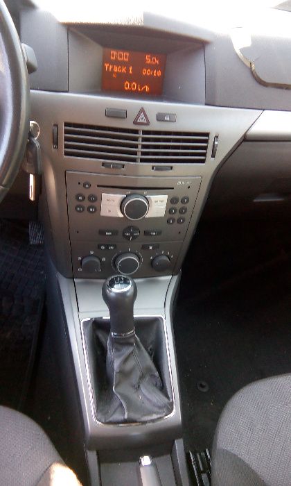 opel astra H 1.7cdti-GTC-101кс/2006/- на части