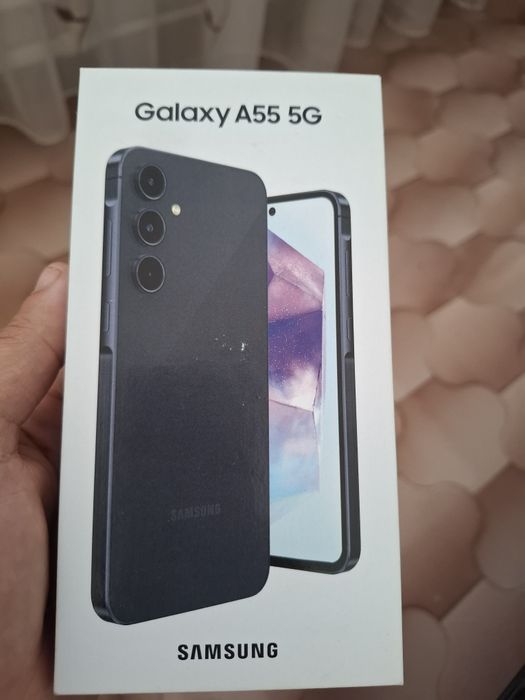 Samsung A55  5g. 128 gb 8 gb ram
