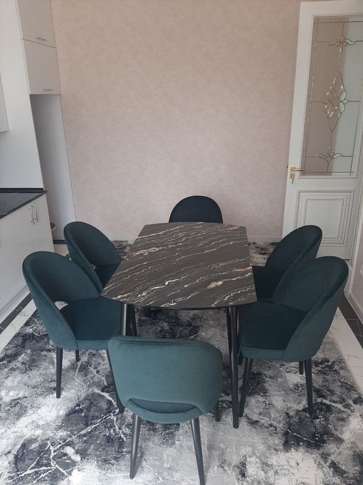 Кухонные столы и стулья