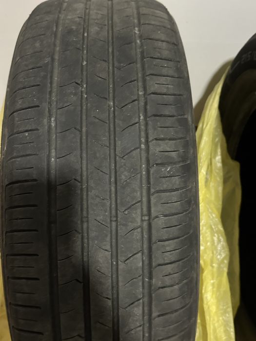 Продам резину размер 215-60-R16