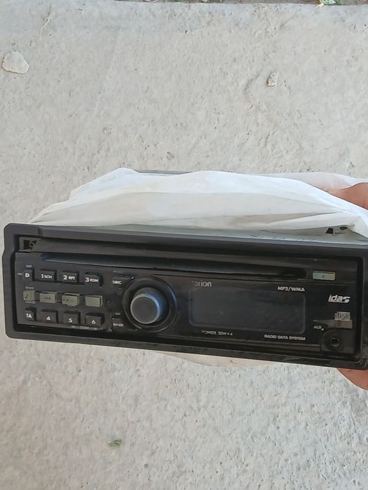 Xar xil avto mashina aksesuarlari tezda va arzon sotiladi