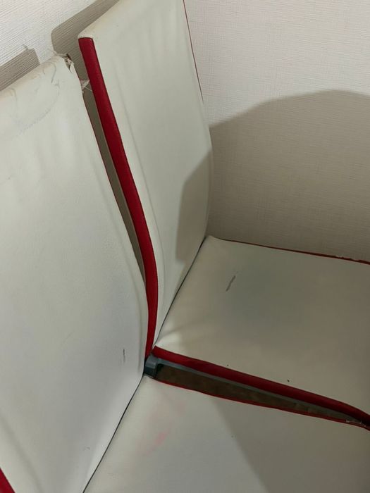 Стулья белые 4 шт