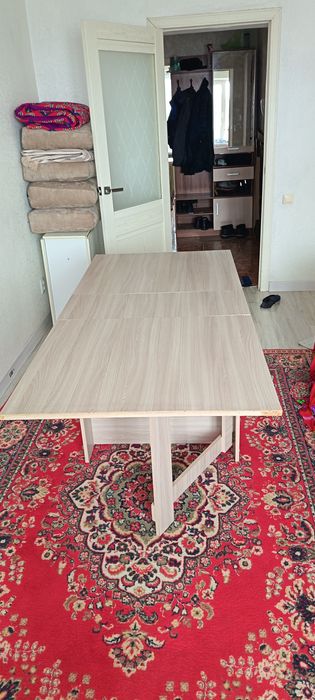 Продам стол книжка серый