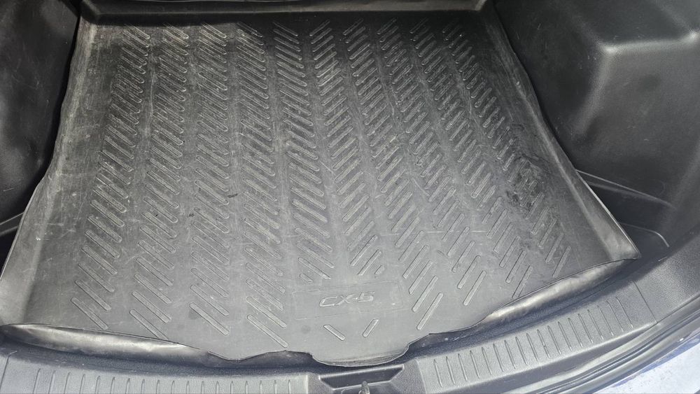 Стелка за багажник Mazda CX-5