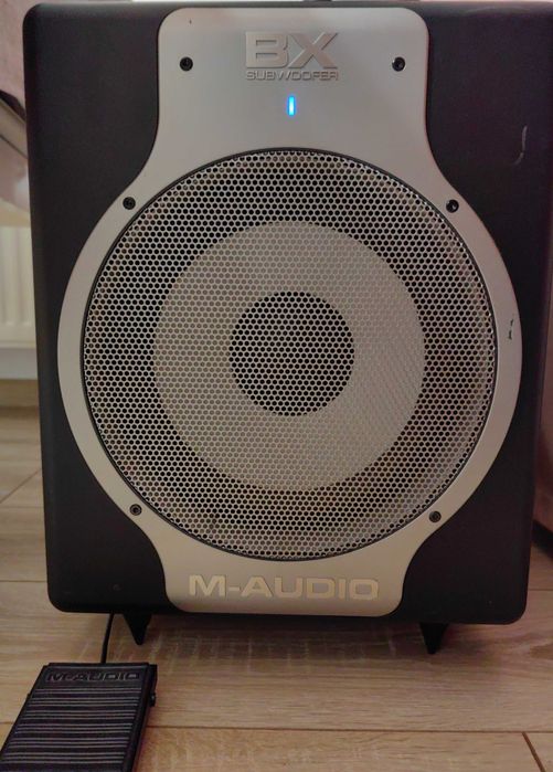 Vand boxe active M-Audio BX8 130W RMS si subw M-Audio SBX 10 240w RMS