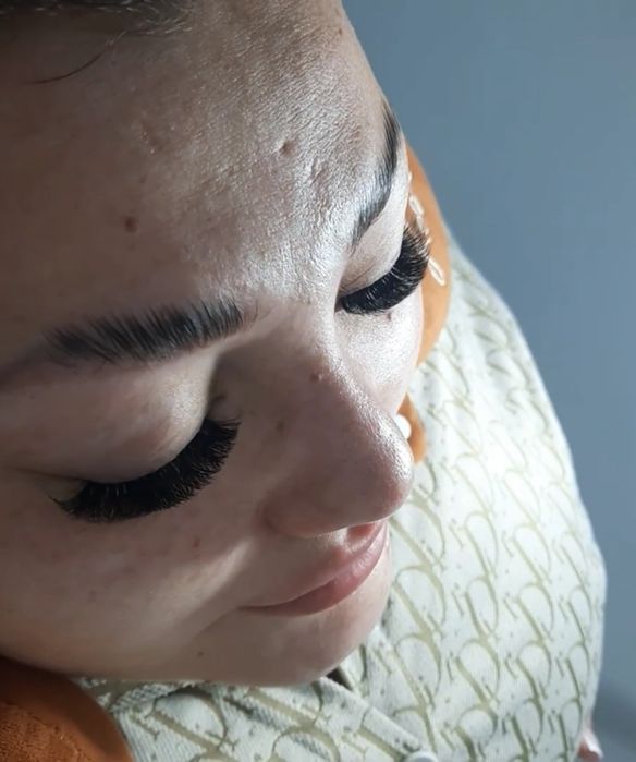 Наращивание ресниц 7000