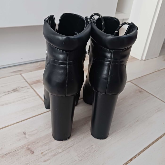 Botine dama ZARA Trafaluc mar.37- LIVRARE GRATUITA