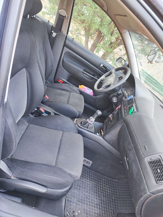 Голф 4 на Части.