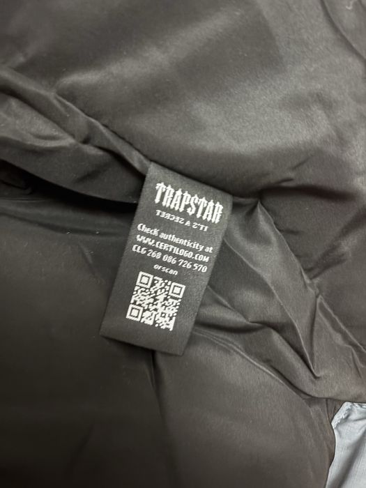 Geaca Trapstar Originala - puffer cu eticheta , neagra , marimea S