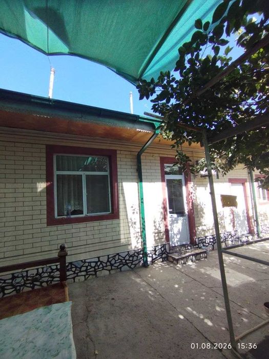 Karmana tumani Hovli sotiladi