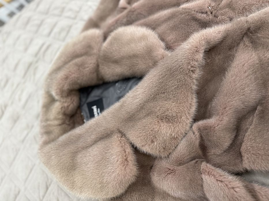 Продам шубу норковую S/42