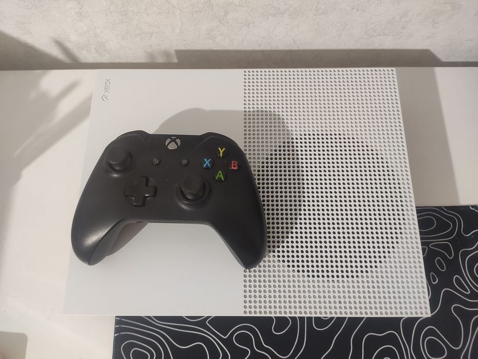 Xbox one s 1 джойстик