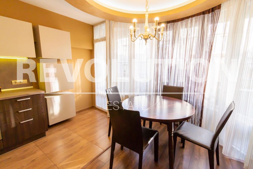 Дава се под наем Тристаен апартамент в София, Център - 86 кв.м за 850 € - Снимка #3