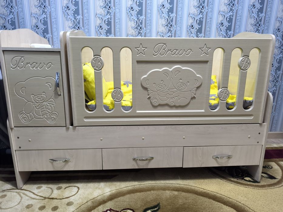 Bolalar krovati sotiladi. Продается детский кровать. Манеж