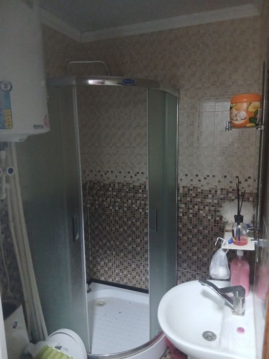 Guvidini yoniga kvartira bor oliga faqat beriladi 3xona 3etaj