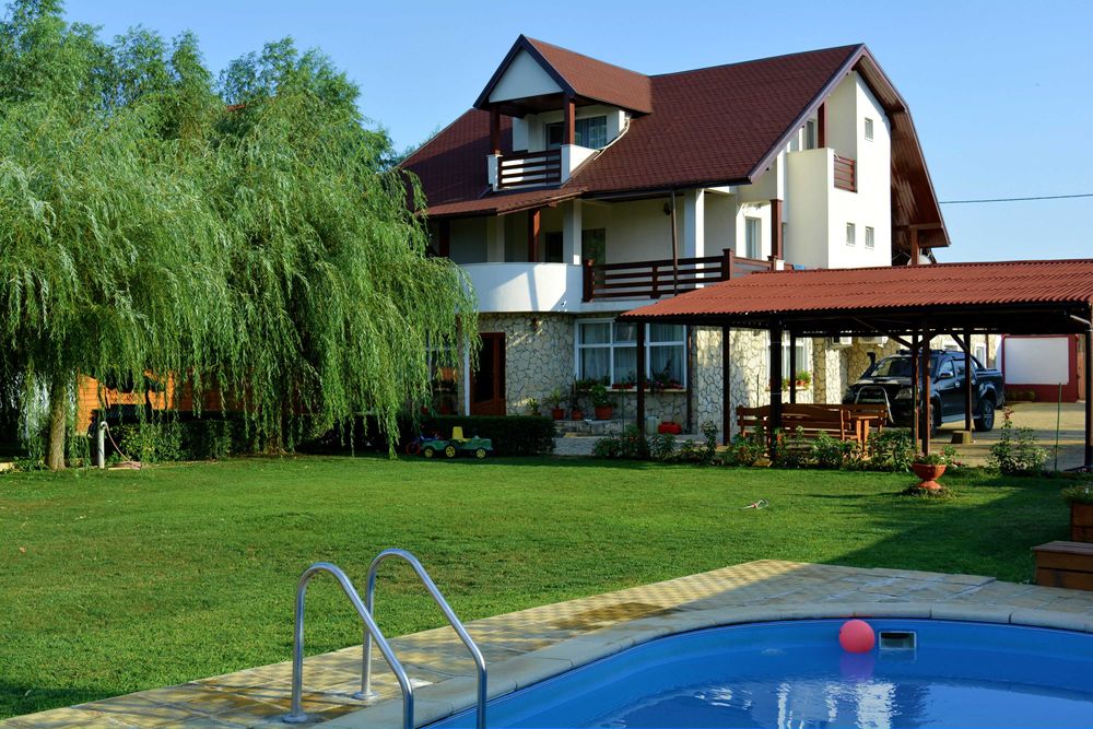 Revelion 2026-Pensiune de inchiriat-Delta Dunarii-loc. Baltenii de Sus