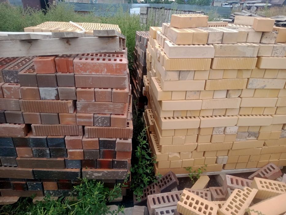 Продам кирпичи новые