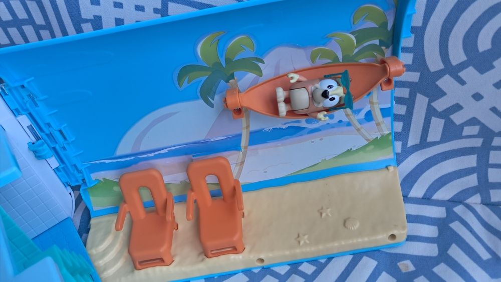 Bluey 3-in-1 Transforming Plane Playset – комплект за игра с Блуи и Бинго | Moose Toys