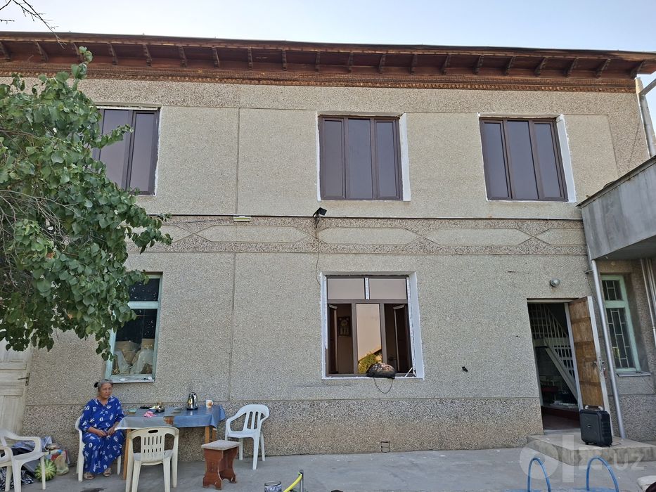 4 xonali uchastka - Parvoz (Uch qaxramon)