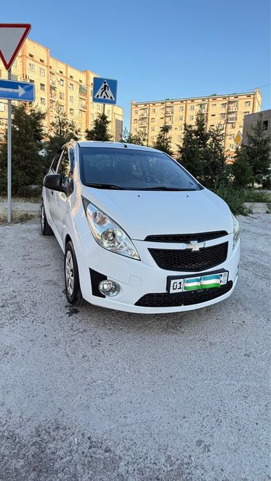 Продается spark avtomat 2015 года срочно