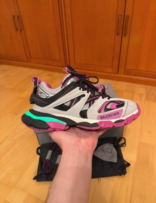 Balenciaga track
