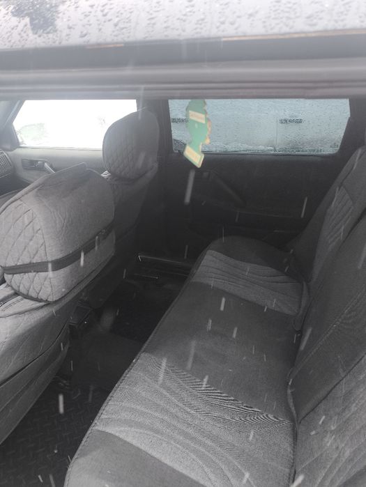 Продаю пассат б3 универсал