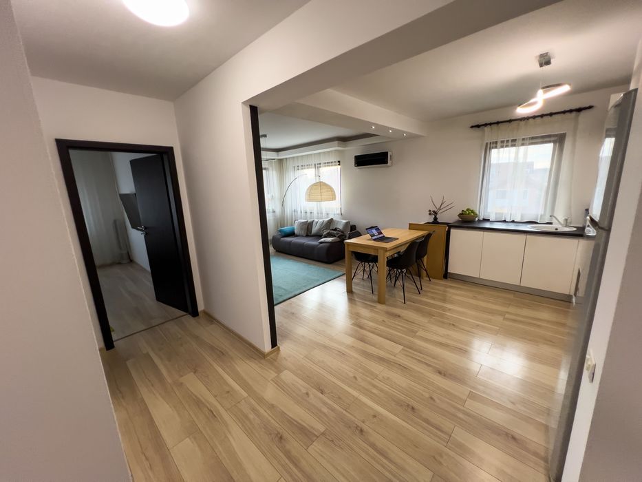 Apartament 2 camere in zona Tractorul 53mp comision 0%