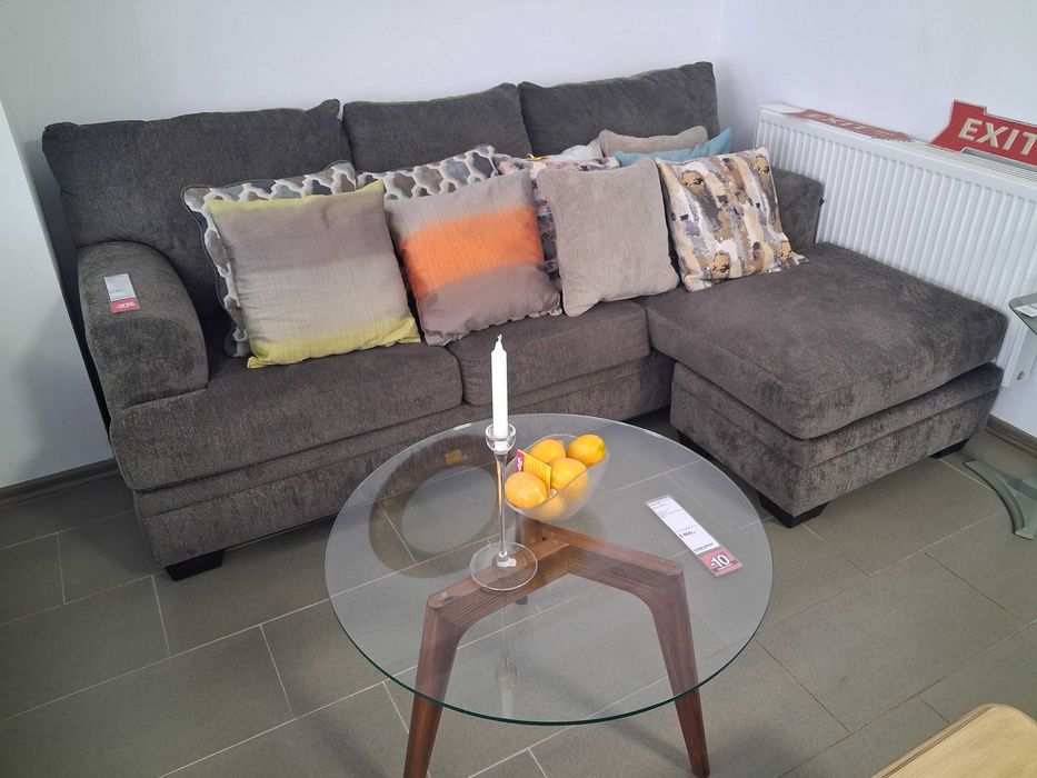 Mobilier living si bucatarie