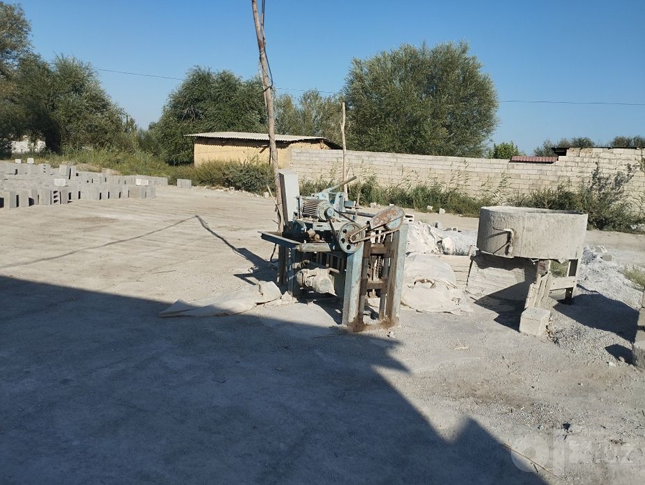 Shlakablok aparat sotiladi