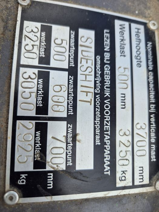 Stivuitor electric CESAB