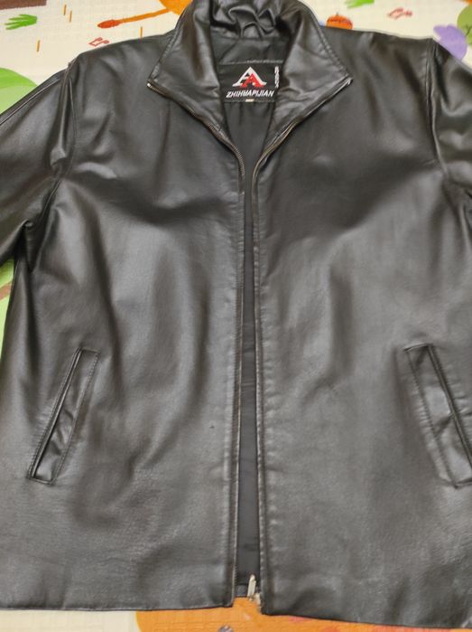 Продам кожаную куртку