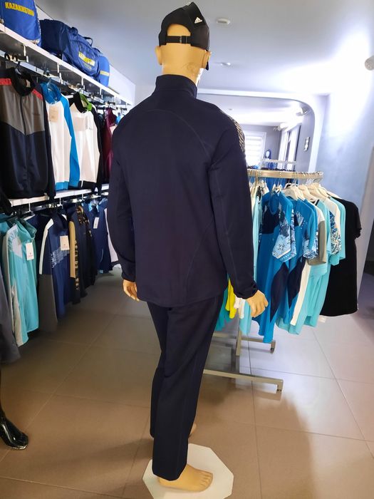 Тренировочный костюм