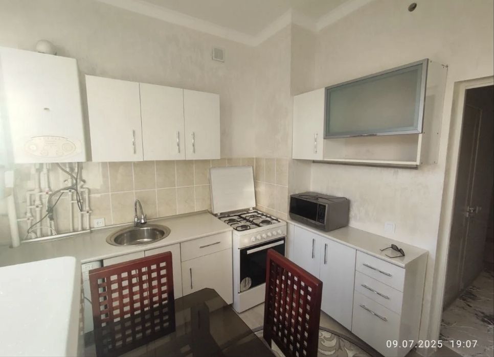 Сдается 3 ком Сергели 6. Мерос Ресторан