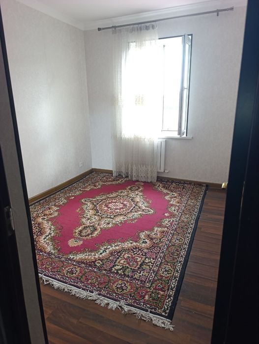 Ijaraga uy bor 
3 xonalik
2 etaj 
Xamma sharoyiti bor 
Xaladeni kirmos