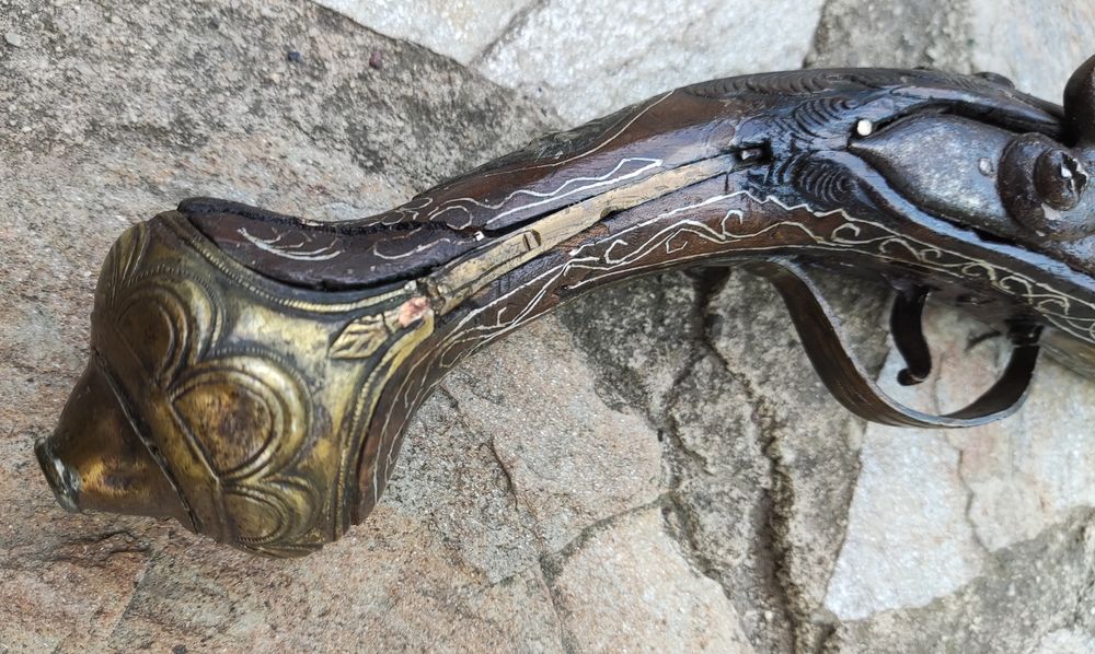 Кремъчен пищов ,шишане..