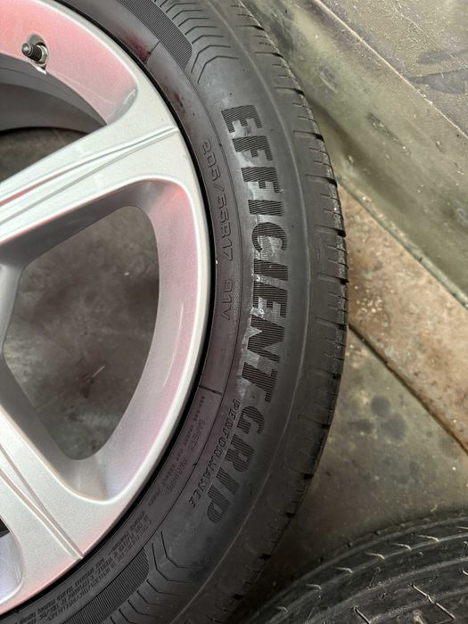 SET  Anvelope Vara 205/55 R17 91V GOODYEAR Eficient Grip Performance